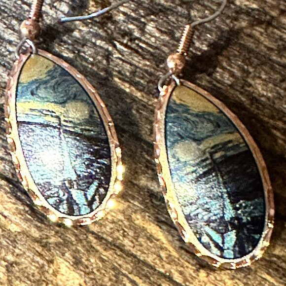 Handmade Boho Copper Earrings, Diamond Cut Van Gogh Starry Night Design Earring - Picture 6 of 9